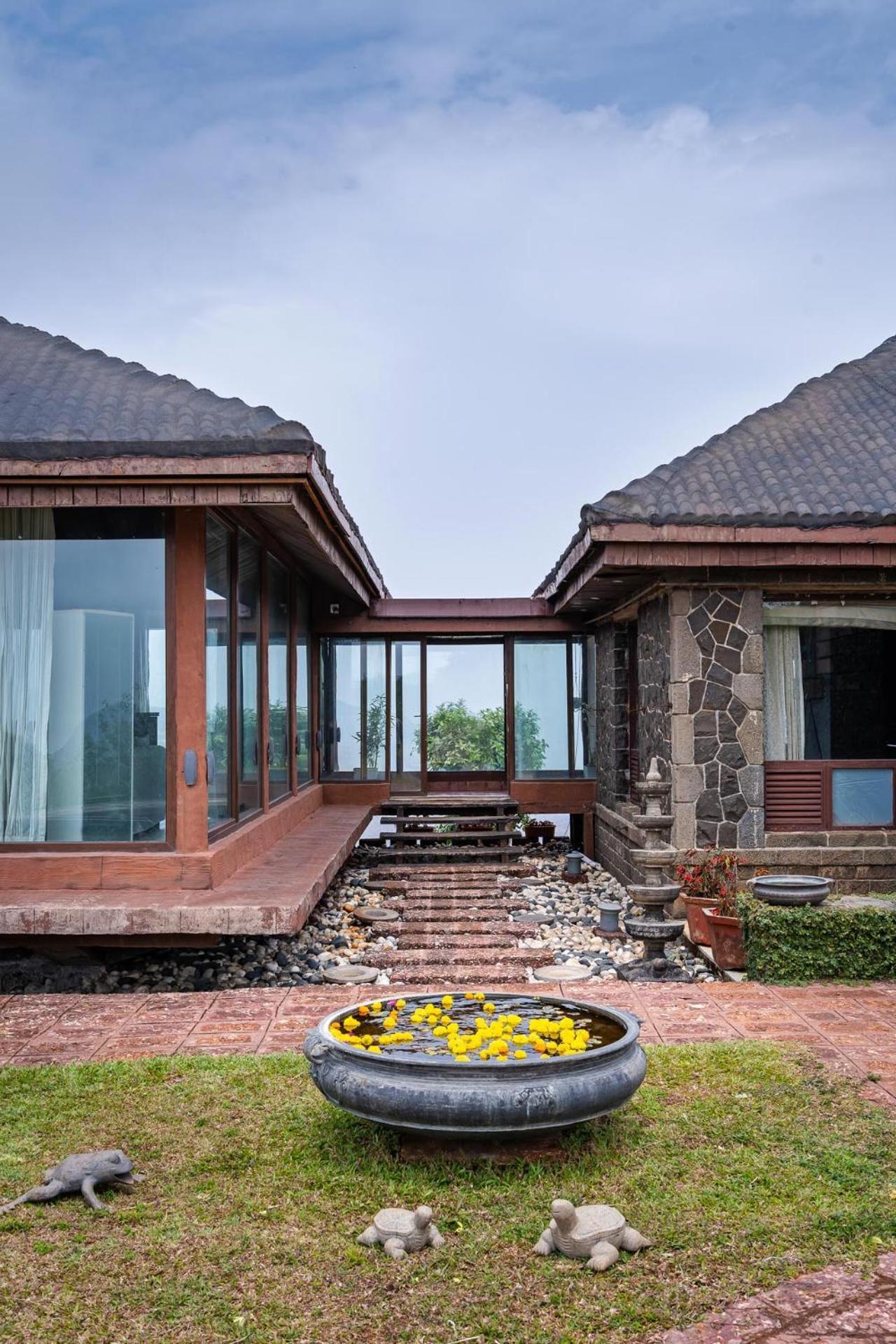 Lohonostays Villa Gold Mist Mahābaleshwar Esterno foto